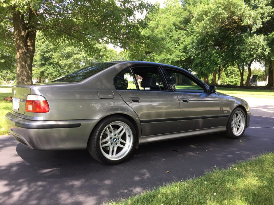 2003 BMW 540i 6-Speed