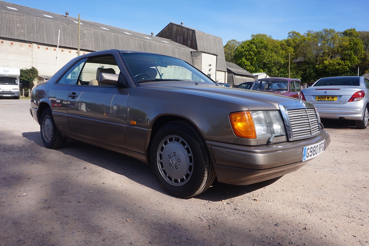 Mercedes 230 CE Auto 1989