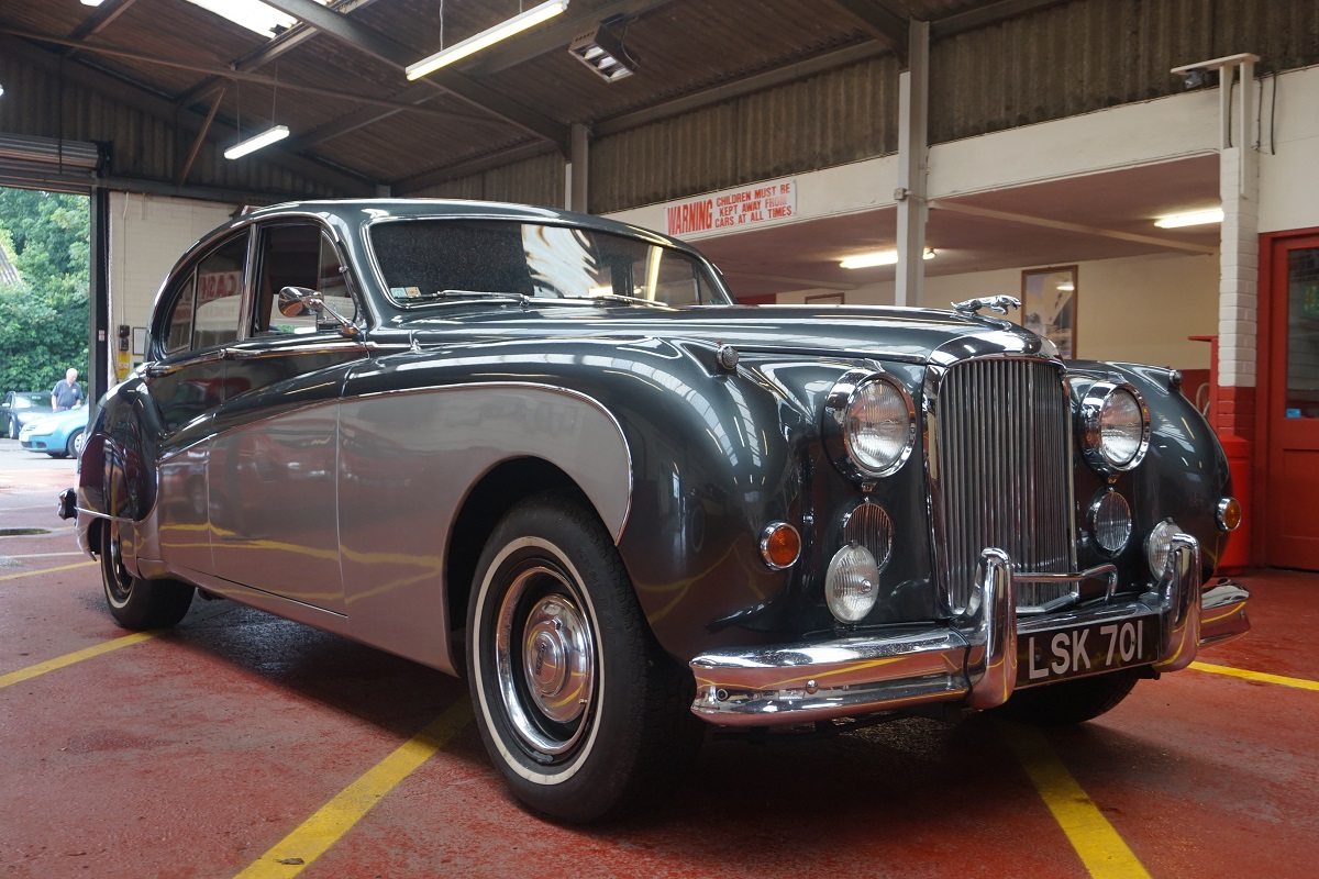 Jaguar MK IX -1961