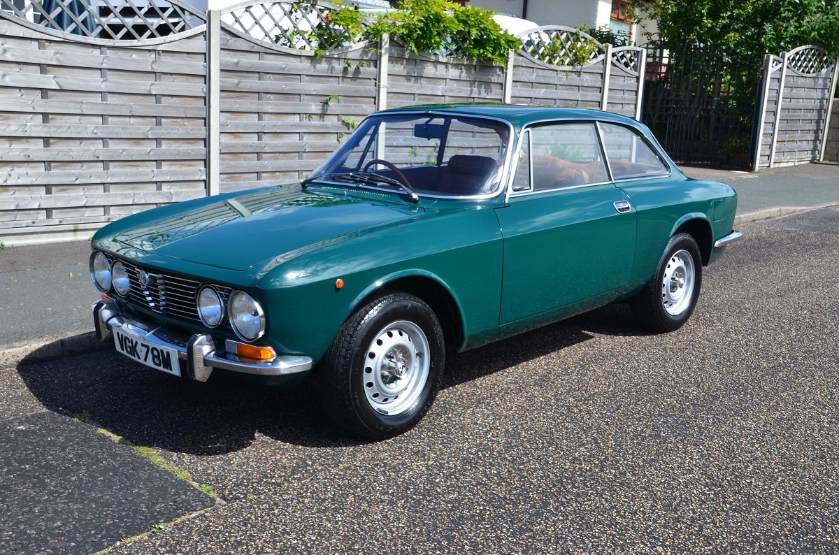 Alfa Romeo Bertone 2.0 Coupe