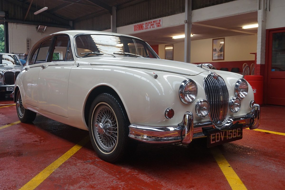Jaguar MK II 3.8 Saloon – 1965