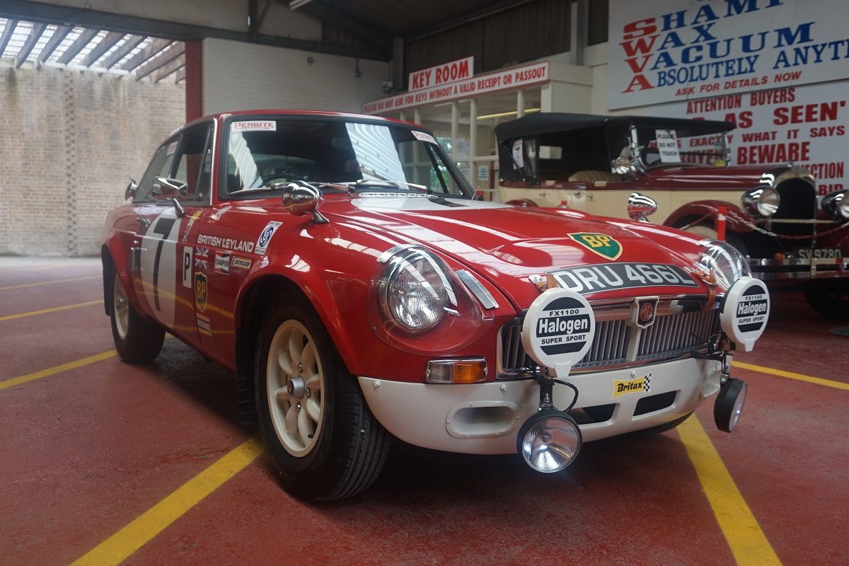 MG B GT Sebring Replica 1973