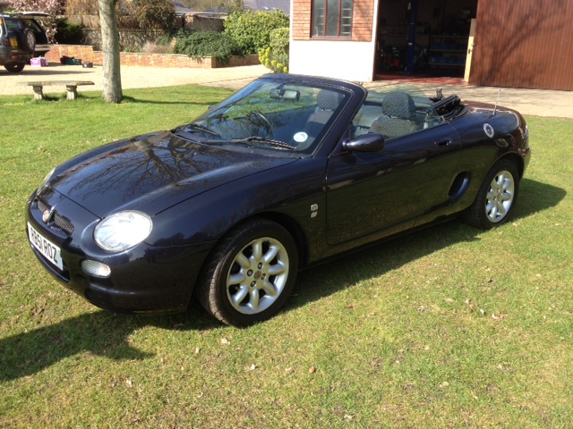 2001 MGF