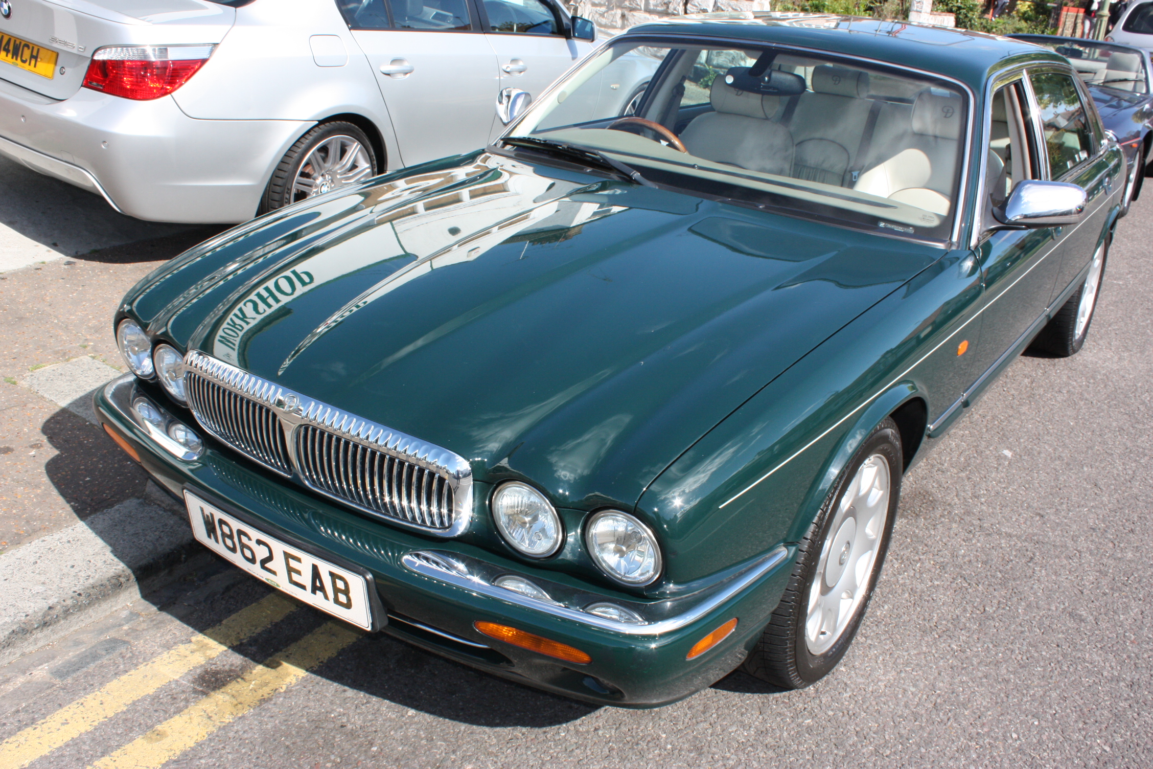 2000 Daimler V8 LWB