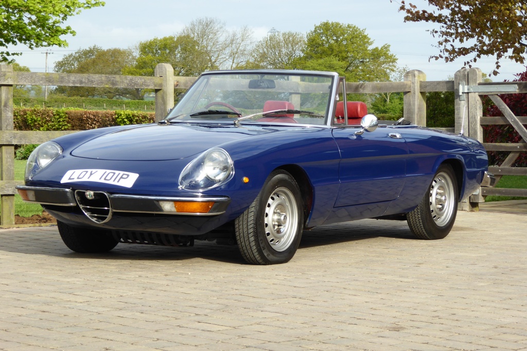 1975 Alfa Romeo 2000 Spider Veloce