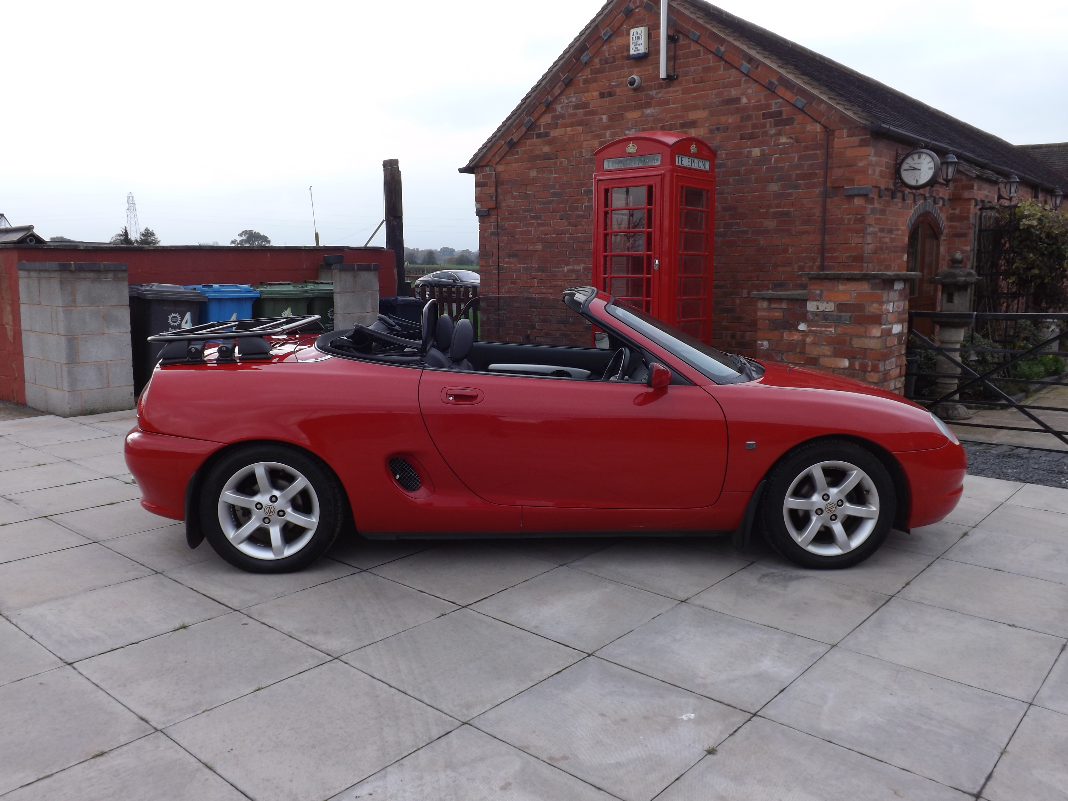 2001 MG MGF