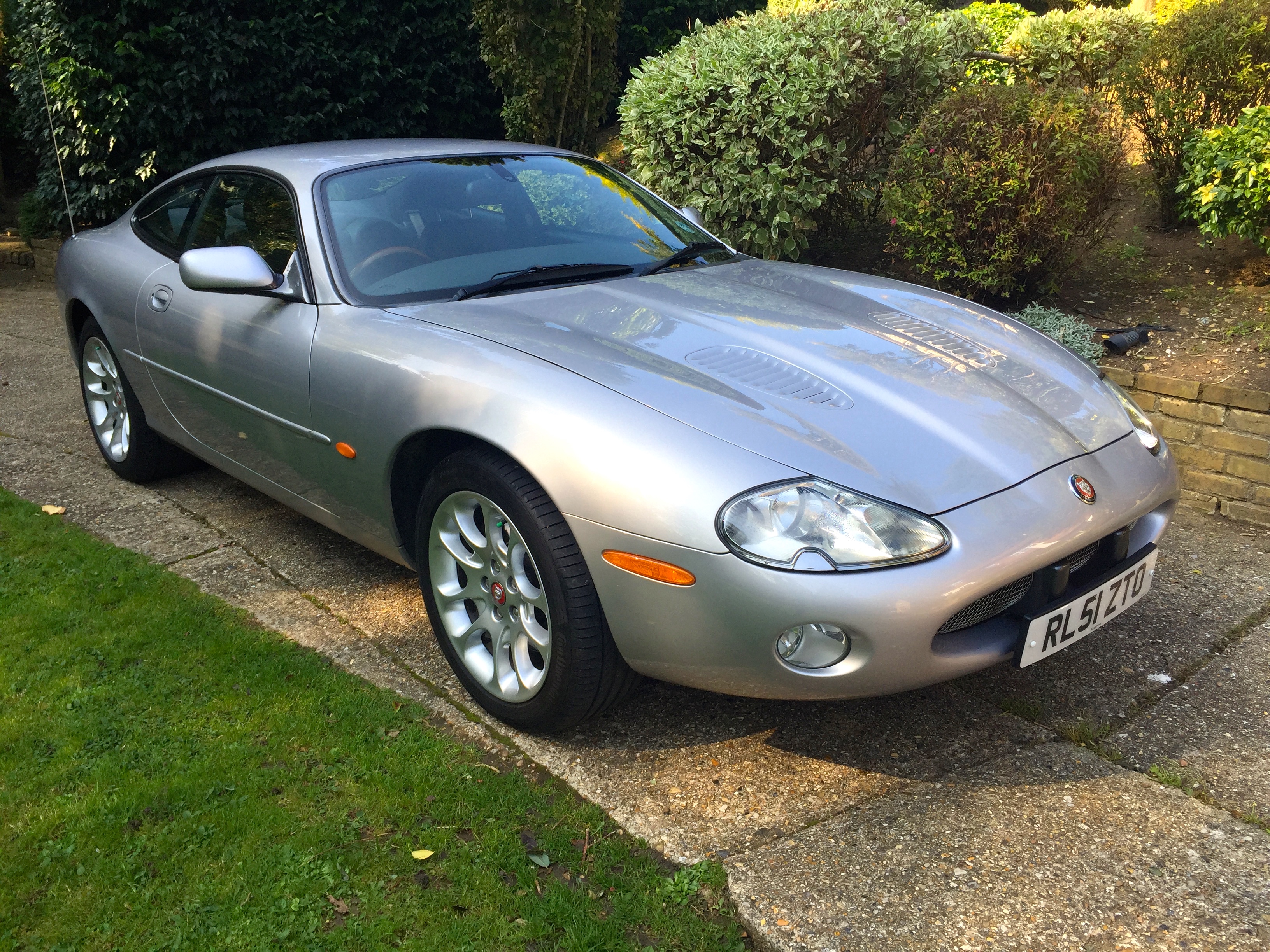 2002 Jaguar XKR 4.0 CoupÃ© 2dr Auto