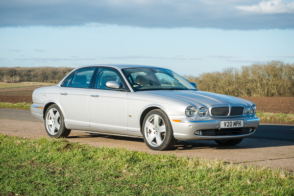 2006 Jaguar XJ-R 4.2 