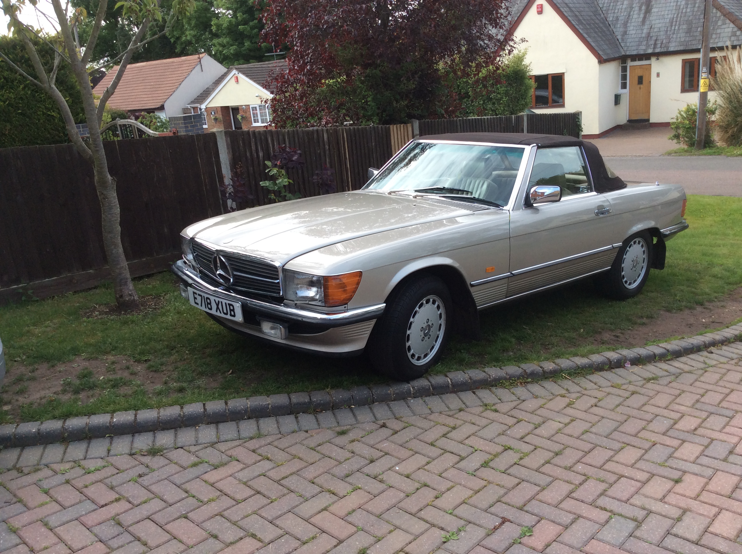 1988 Mercedes-Benz 420SL Convertible
