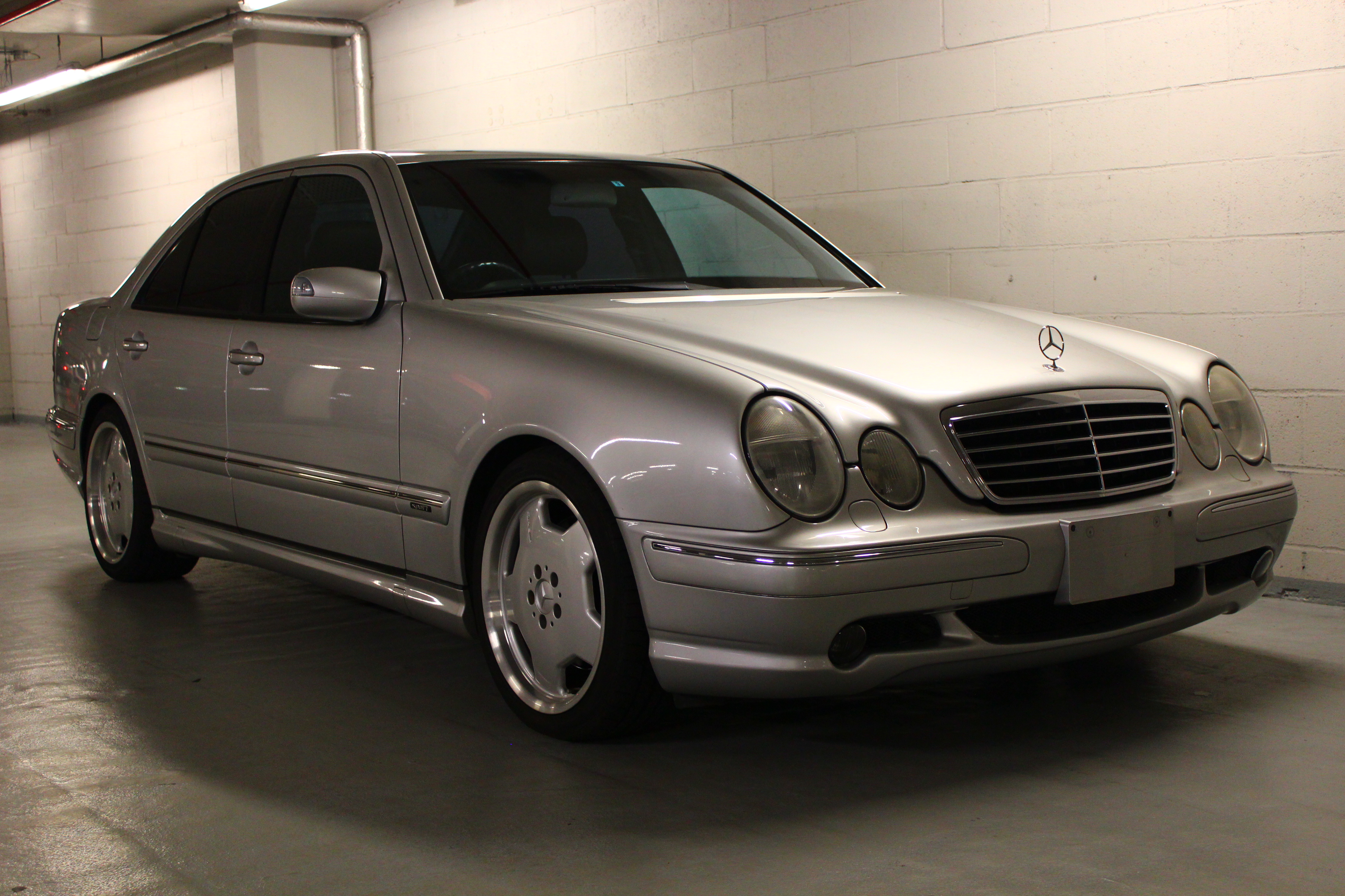 2000 Mercedes Benz E55 AMG