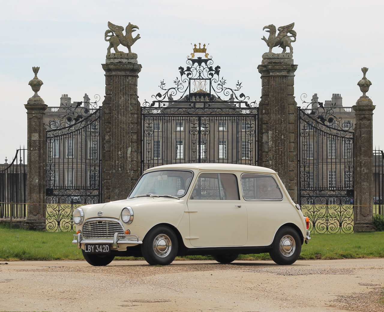 1966 Austin Mini Mk.I Super Deluxe