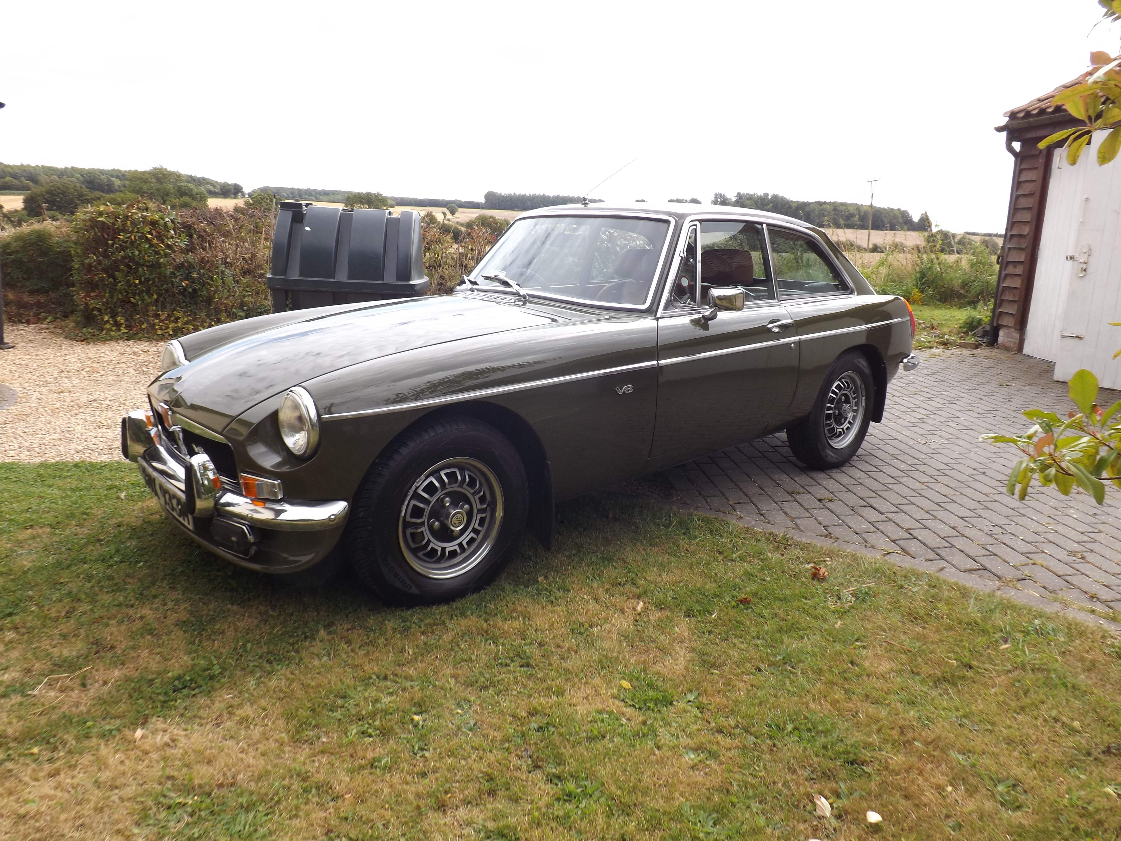1974 MGB GT V8