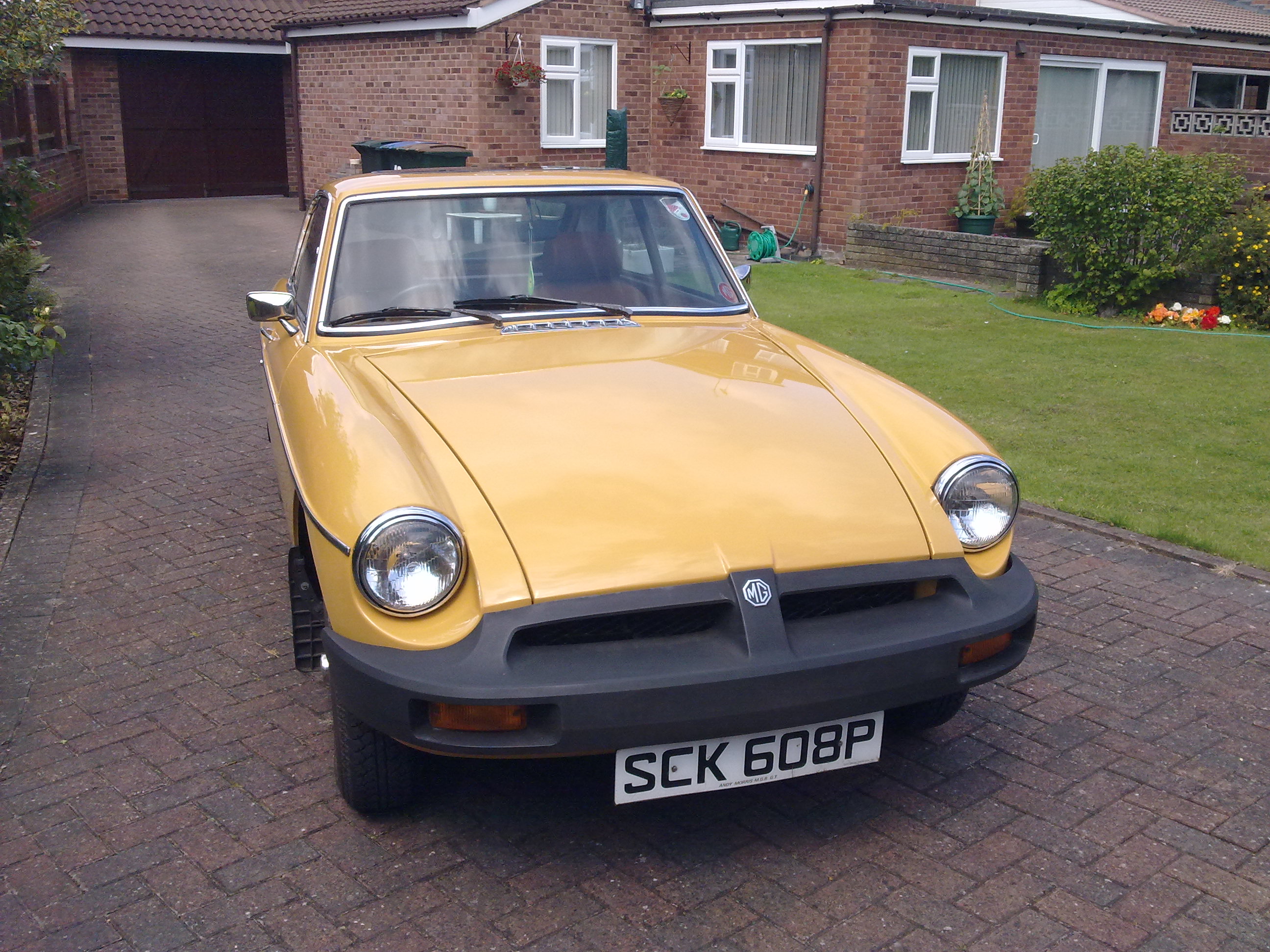 1976 MGB GT