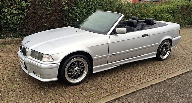 1998 BMW 323i Convertible