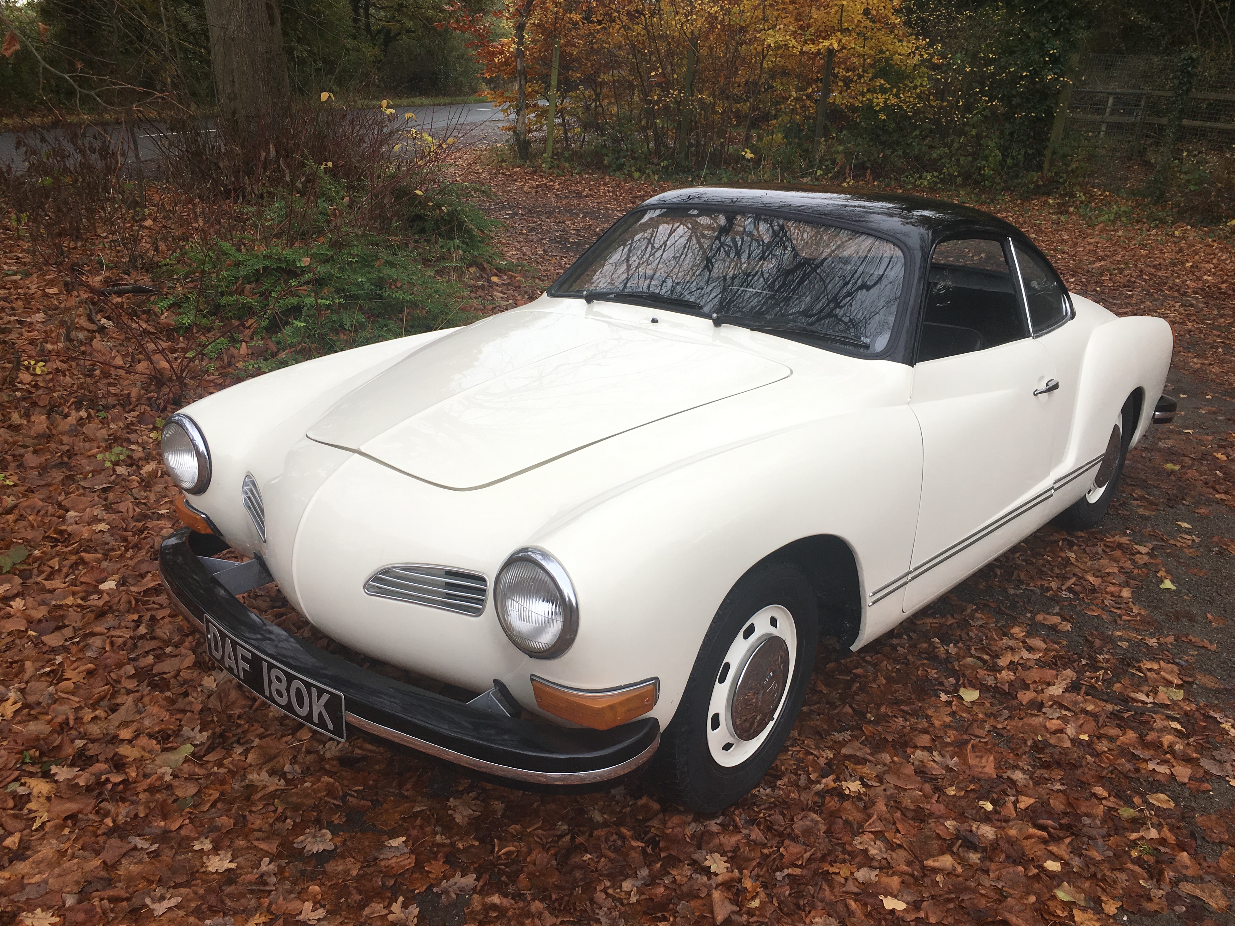 1972 Volkswagen Karmann Ghia 