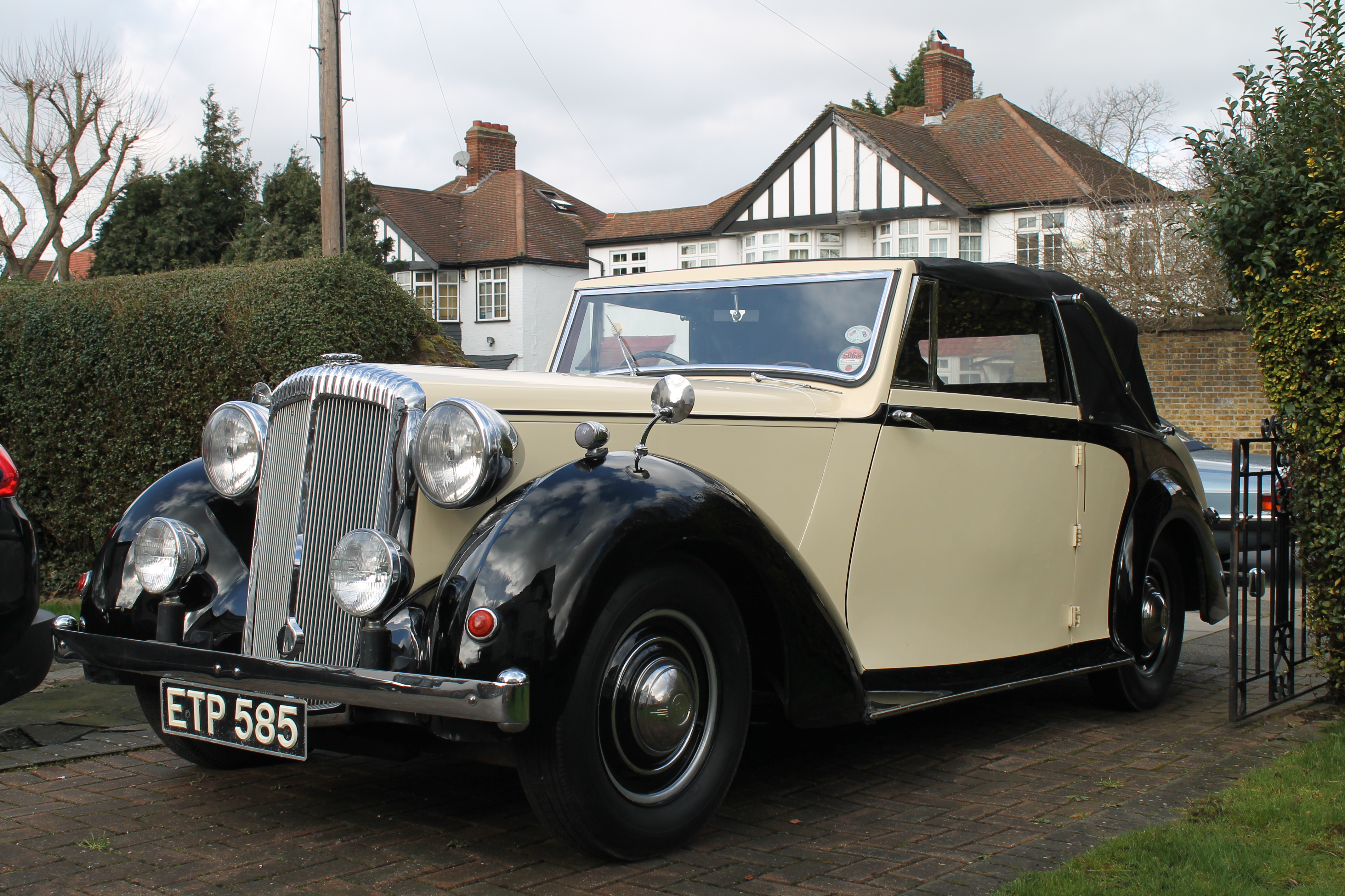 1949 Daimler DB18 Drophead CoupÃ©