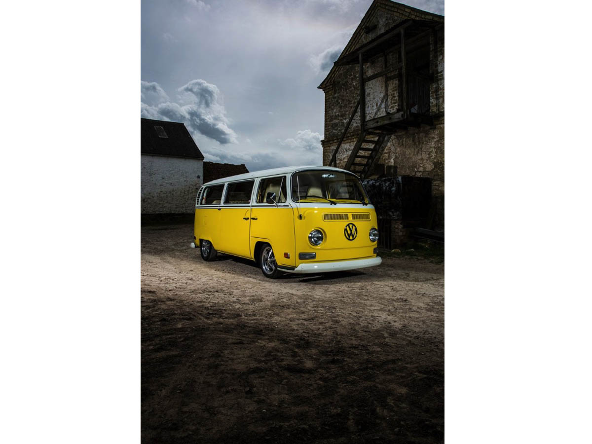 Volkswagen T2 Deluxe Campervan 1971