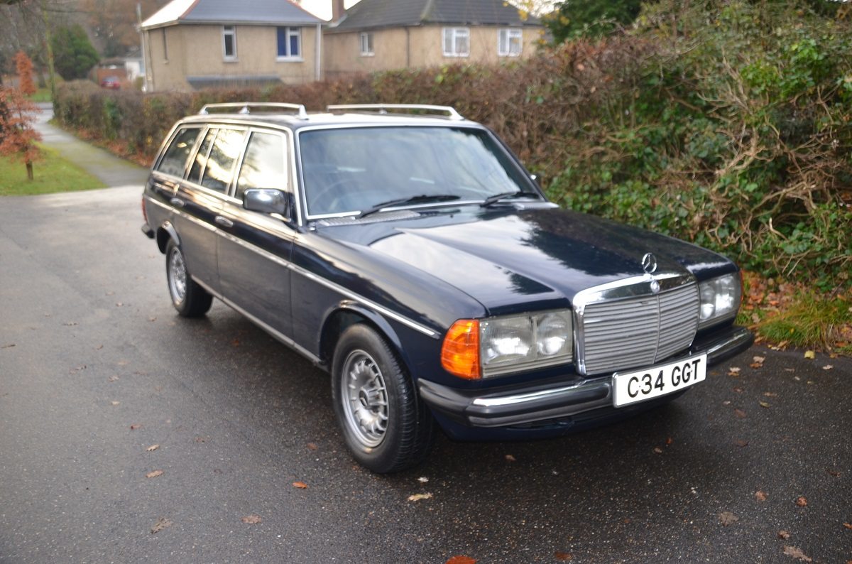 Mercedes 230 TE Auto 1985