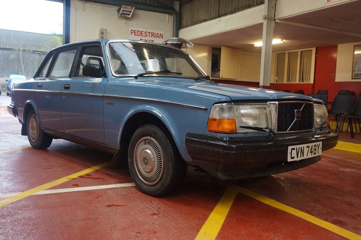 Volvo 240 GL Auto 1983