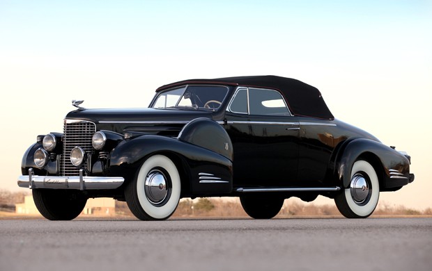 1939 Cadillac V-16 Convertible Coupe