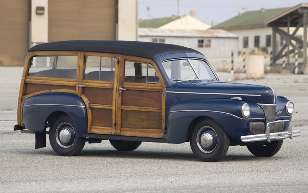 1941 Ford DeLuxe Woodie Wagon