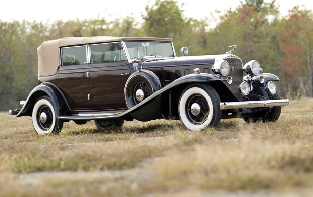 1932 Cadillac 452B V-16 Town Sedan