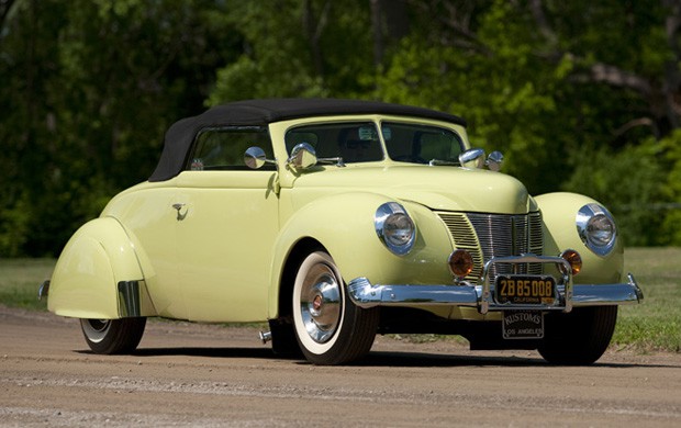 1939 Ford Custom