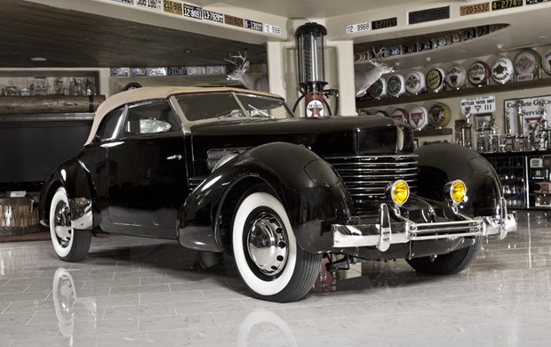1937 Cord 812 Supercharged Phaeton