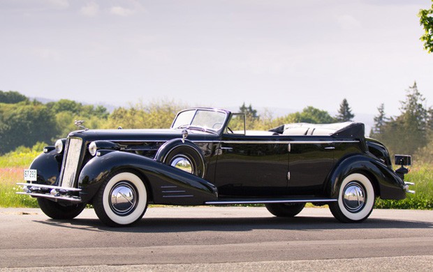 1934 Cadillac V-16 452D Convertible Sedan