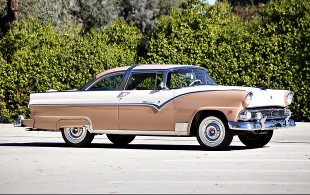 1955 Ford Fairlane Crown Victoria