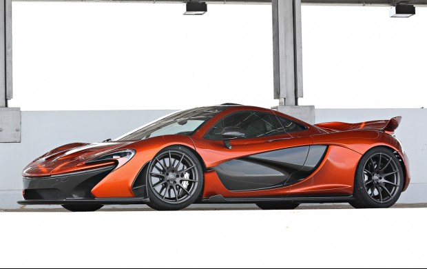 2015 McLaren P1