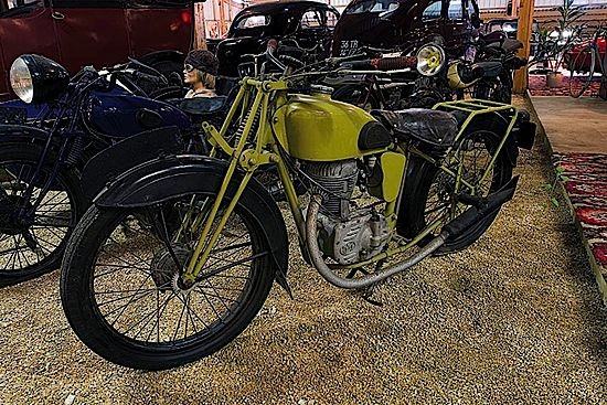 neW Map type gt4 132 1947 MOTeur : AMC â€“ monocylindre 4 temps â€“ 12