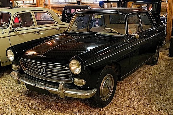 peugeot 404 â€“ berline 1962 nÂ° De SÃ©rie : 4220615 puiSSAnCe FiSCALe :