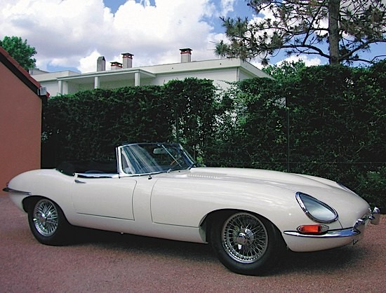 JAGUAR Type E 4.2 cabriolet 1965 NÂ° de sÃ©rie : #1E11203 Moteur : #7I