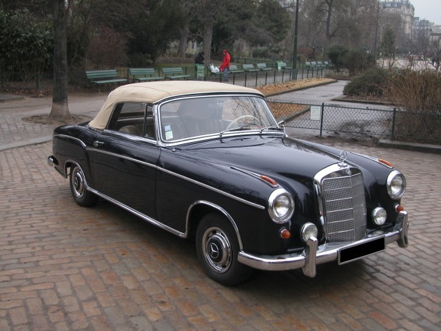 1960 MERCEDES BENZ 220 SE CABRIOLET