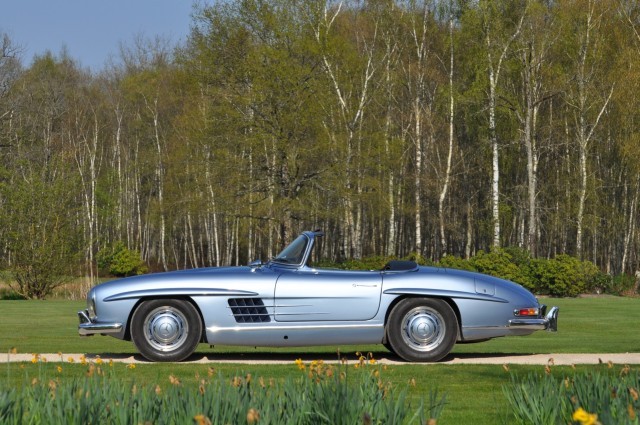 1962 MERCEDES BENZ 300 SL ROADSTER AVEC HARD TOP