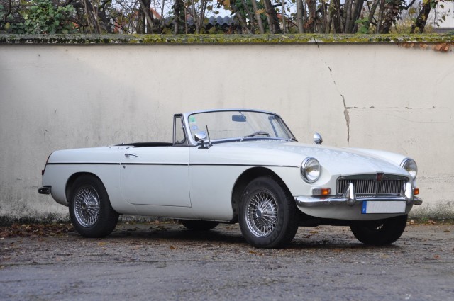 1967 MGB CABRIOLET NO RESERVE