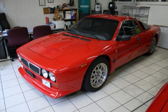1983 LANCIA RALLYE 037
