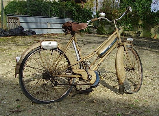 VÃ©lomoteur Peugeot 50 cm3 annÃ©e 50 beige bon Ã©tat dâ€™origine
