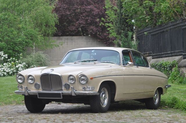 1967 JAGUAR 420 G