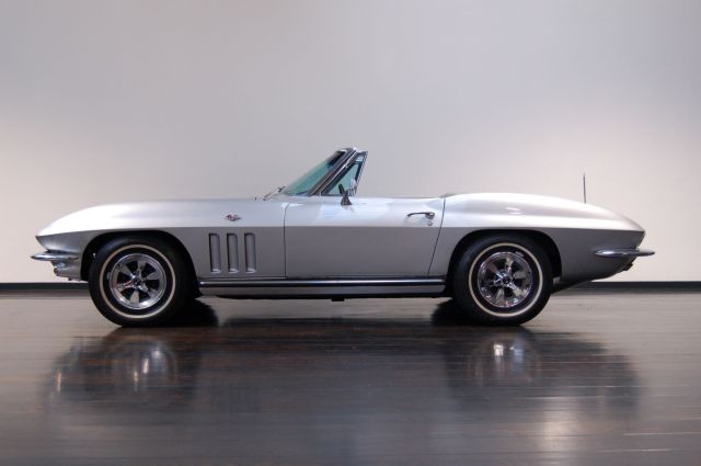 1965 Chevrolet Corvette cabriolet