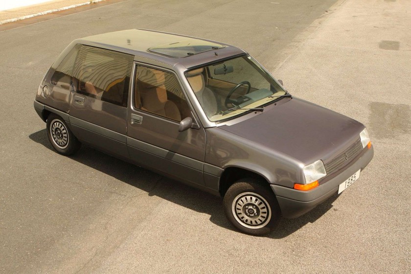 1985 RENAULT SUPER VAN CINQ no reserve