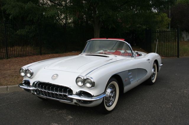1959 CHEVROLET CORVETTE