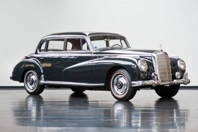 1956 MERCEDES BENZ 300 C LIMOUSINE