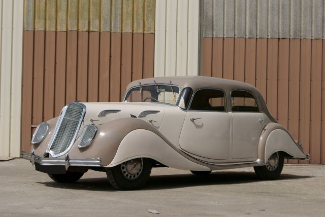 1938 PANHARD X77 DYNAMIC 140 BERLINE