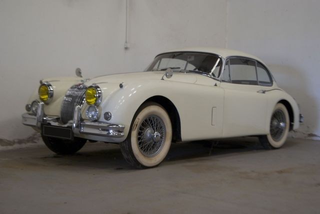 1957 JAGUAR XK 150 COUPE 3,8 LITRES