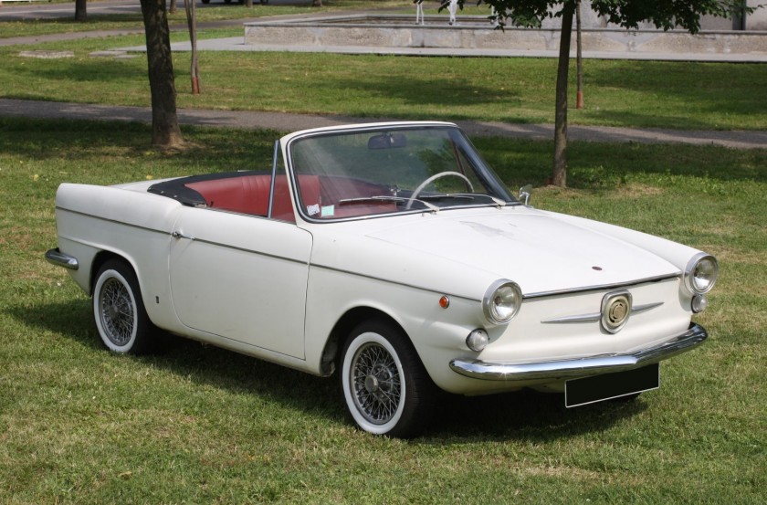 1963 FIAT 750 VIGNALE SPIDER AVEC HARD-TOP
