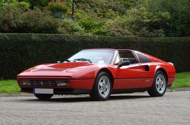 1988 Ferrari 328 GTS berlinette toit amovible