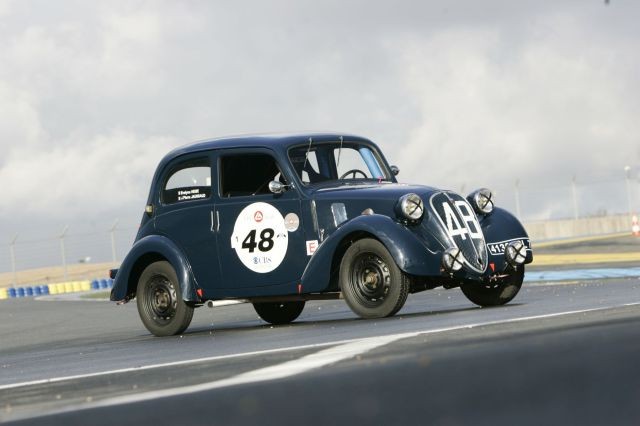 1938 Simca Huit Camerano SpÃ©ciale RÃ©plica