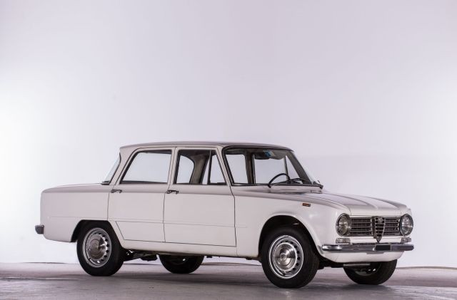 1965 Alfa Romeo Giulia 1300 berline